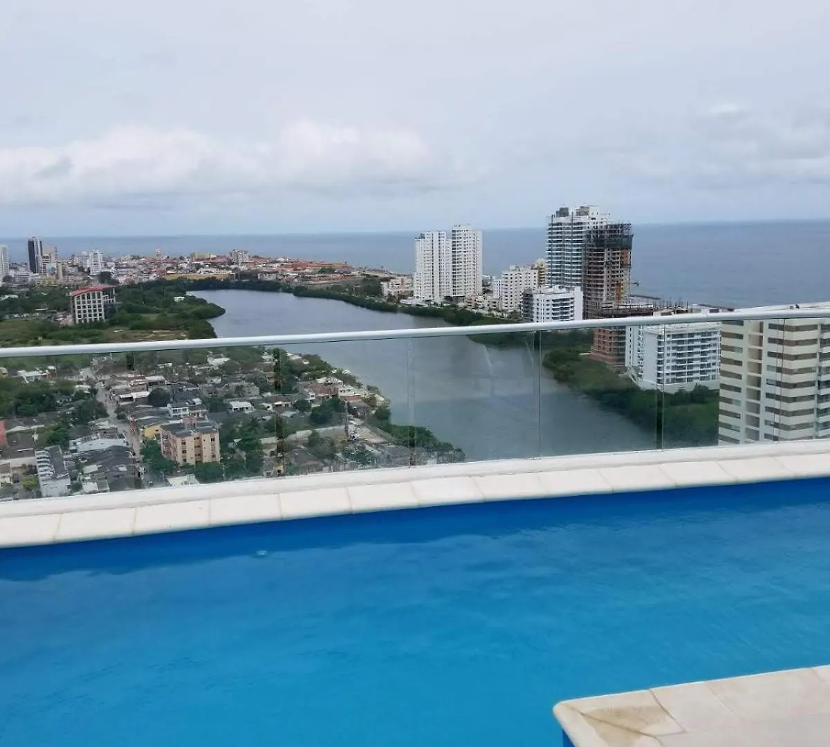 Be Two Cartagena 아파트 0*,